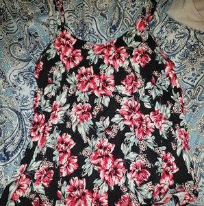 Black floral tank